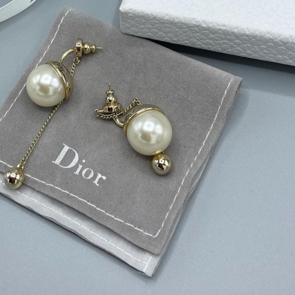 AUTHENTIC Dior - Picture 3 of 4